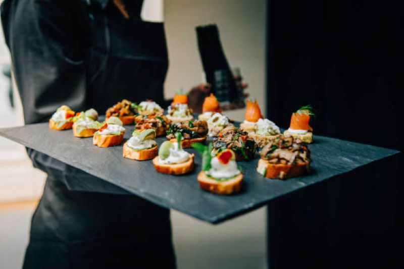 Catering – dobra pogostitev se začne s pravilnim načrtovanjem